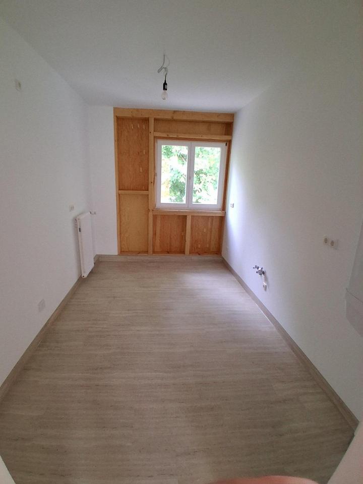 Schöne neu errichtete 3 bis 4 Zimmer-Dachgeschosswohnung mit geh. Innenausstattung und Dachterrasse zimmer