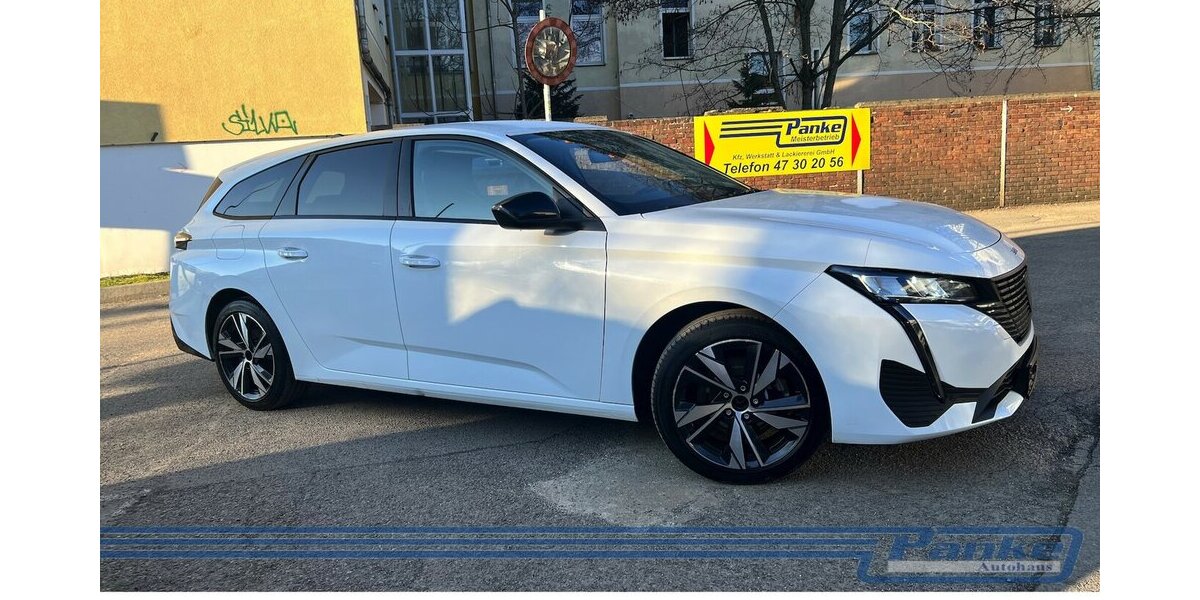 Peugeot 308 Allure EAT8*NAV*Carplay*LED*360°*Cockpit* 150.000 km 17.990 &euro; Berlin 13187
