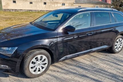 Skoda Superb 171.000 km 13.900 &euro; Werneuchen 16356