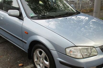 Mazda 323 73.000 km 1.950 € Berlin 12357