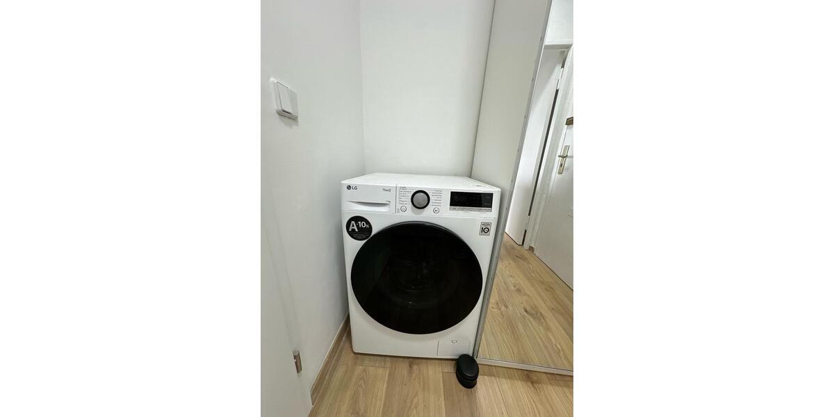 Etagenwohnung Berlin Steglitz-Zehlendorf - 1 Zimmer, 35 m&sup2;, 1.200&euro; | Angebot:26676817