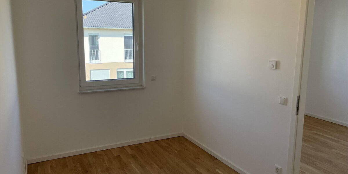 Doppelhaushälfte Schöneiche bei Berlin - 6 Zimmer, 140 m&sup2;, 2.300&euro; | Angebot:25910518