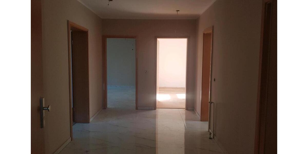 Erdgeschoßwohnung Berlin Spandau - 4 Zimmer, 108 m&sup2;, 2.500&euro; | Angebot:26447085