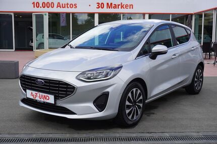 Ford Fiesta 30.192 km 18.490 &euro; Hoppegarten OT Hönow 15366