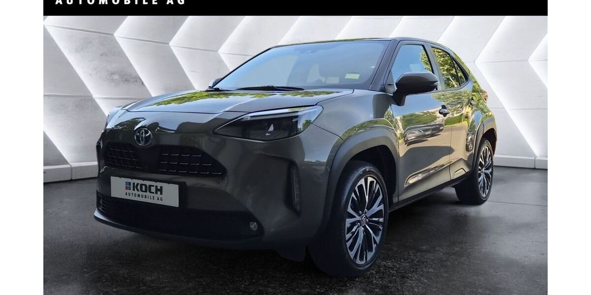 Toyota Yaris Cross 25.865 km 23.990 &euro; Berlin 12681