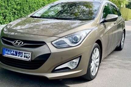 Hyundai i40 161.000 km 7.200 &euro; Berlin 12207