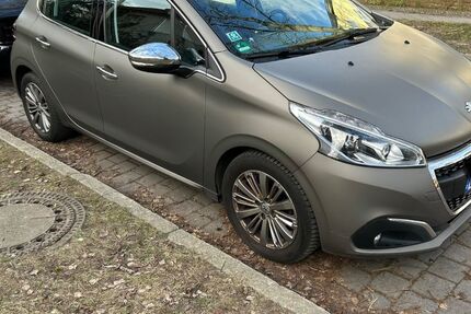Peugeot 208 137.000 km 6.500 &euro; Berlin 12209
