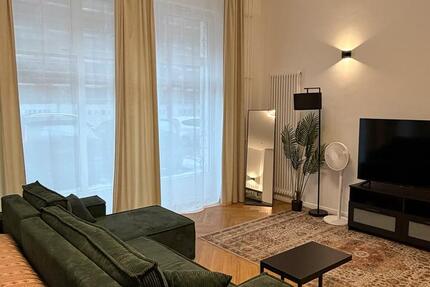 Wohnung Berlin Mitte - 2 Zimmer, 71 m&sup2;, 2.300&euro; | Angebot:24878384