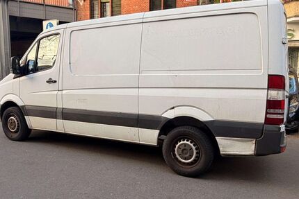 Mercedes-Benz Sprinter 191.000 km 5.950 &euro; Berlin 13597