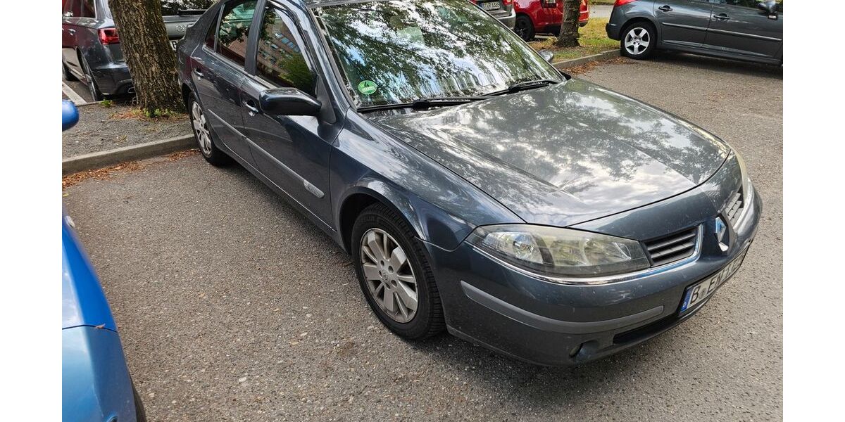 Renault Laguna 220.122 km 1.400 &euro; Berlin 12687