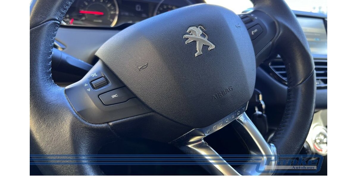 Peugeot 208 Style 1.2*SHZ*5trg*PDC*Klima*Blueto*Tempo* 73.611 km 7.980 € Berlin 13187