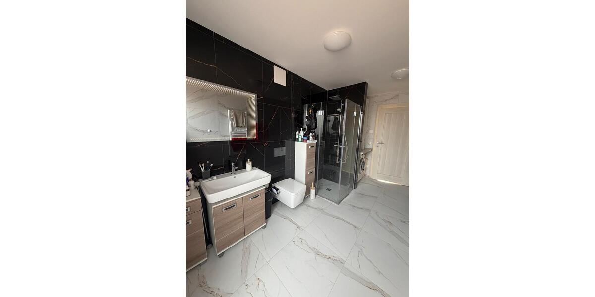 Dachgeschoßwohnung Berlin Marzahn-Hellersdorf - 4 Zimmer, 88 m&sup2;, 1.700&euro; | Angebot:26617843