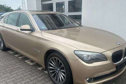 BMW 750