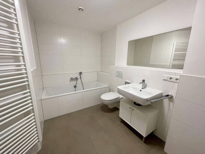 Provisionsfrei | Bezugsfertige ETW | 101 qm, inkl. Balkon | Stellplatz | Wohnen an der Havel-Bucht