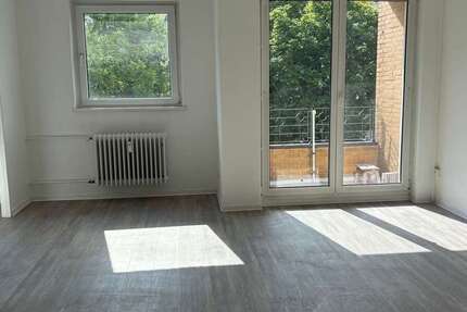 Wohnung Berlin Wilhelmstadt - 1 Zimmer, 37 m&sup2;, 629&euro; | Angebot:27080237