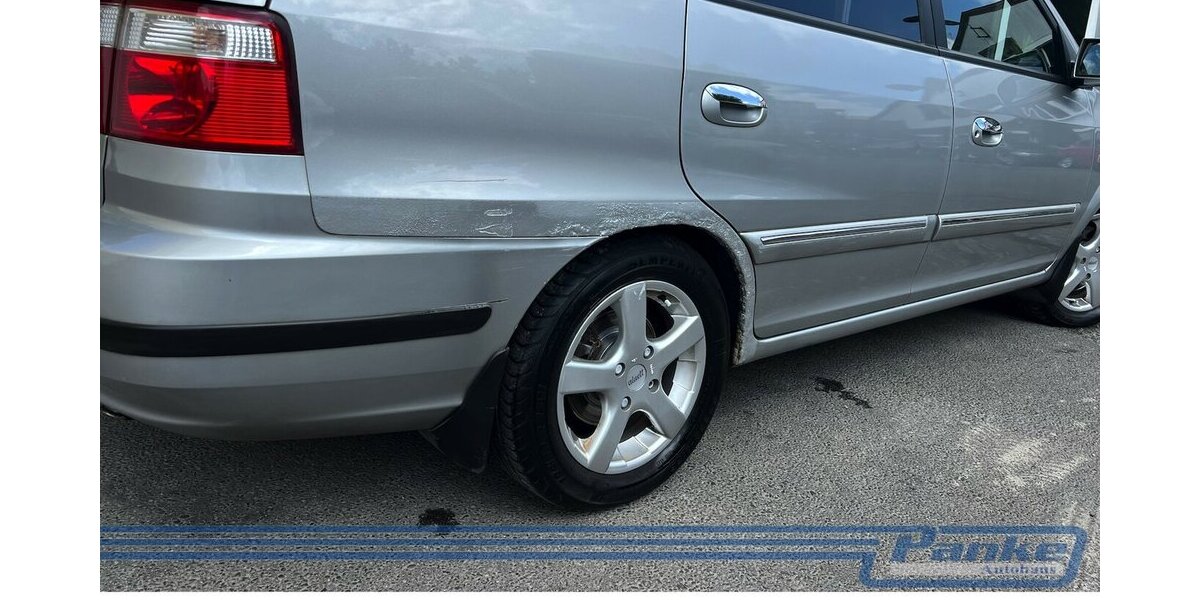 Kia Carens 2.0 16V EX Van*SchiebeD.*Klima*PDC*Bluet* 109.096 km 1.100 &euro; Berlin 13187