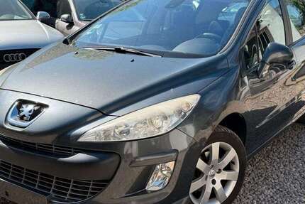 Peugeot 308 111.000 km 3.950 &euro; Berlin 10245