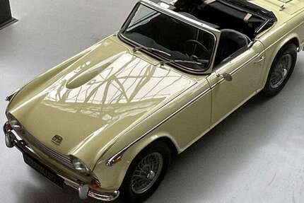 Triumph TR5 3.310 km 59.800 &euro; Berlin 10553