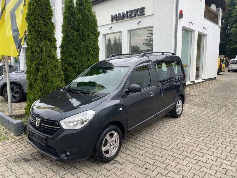 Dokker