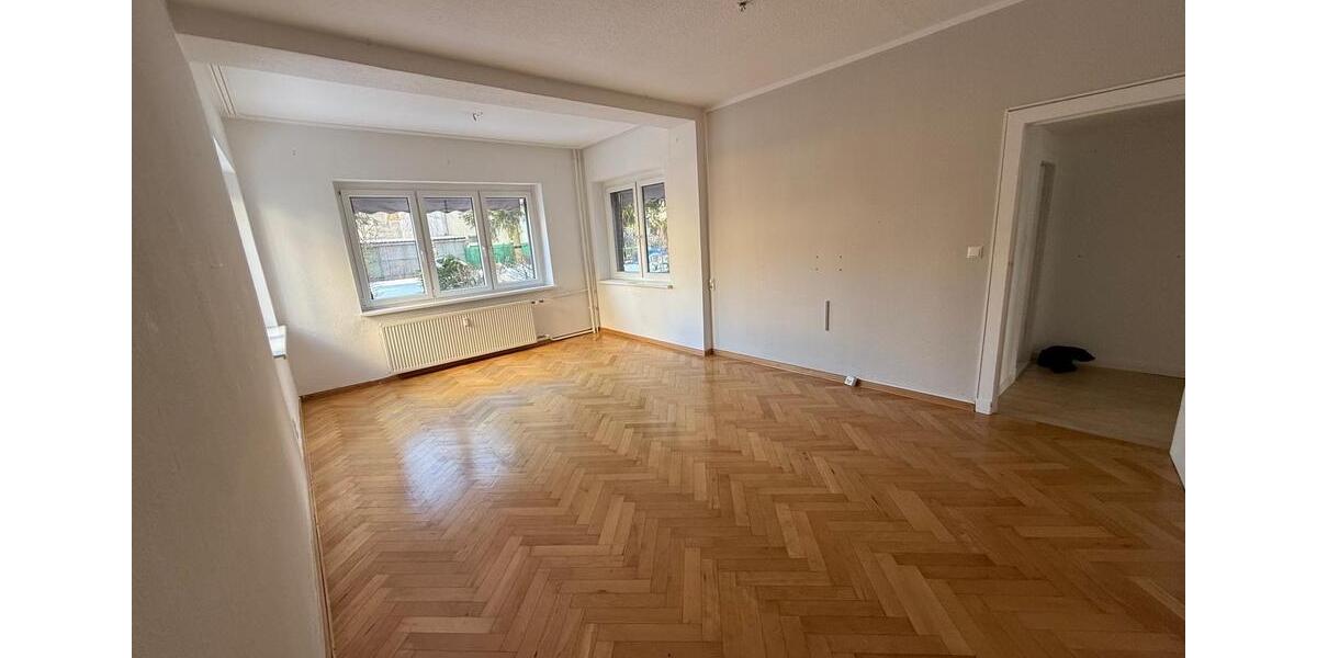 Etagenwohnung Berlin Reinickendorf - 4 Zimmer, 110 m&sup2;, 2.350&euro; | Angebot:26476366