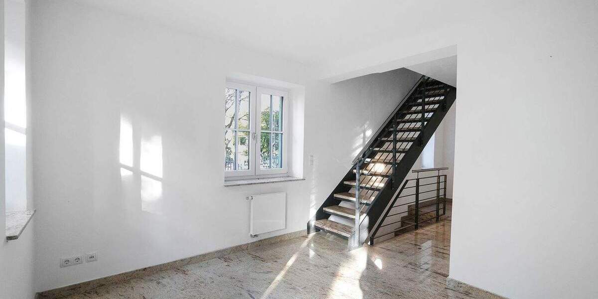 Einfamilienhaus Berlin Niederschönhausen - 3 Zimmer, 200 m&sup2;, 3.547&euro; | Angebot:25865304