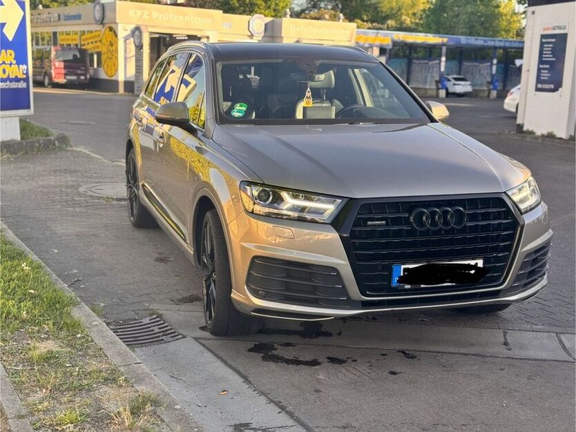 Q7