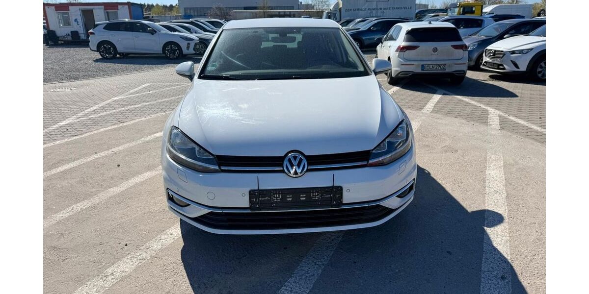 VW Golf 244.000 km 7.300 &euro; Mittenwalde 15749