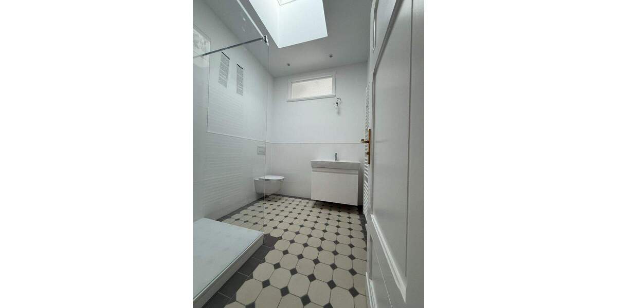 Etagenwohnung Berlin Lichterfelde - 2 Zimmer, 80 m&sup2;, 1.560&euro; | Angebot:25657561