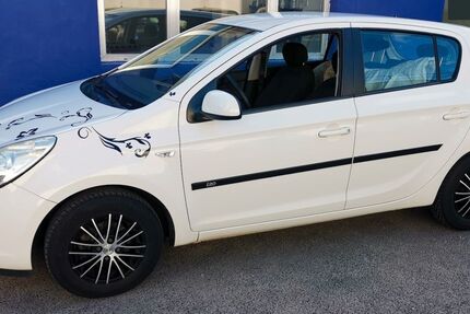 Hyundai i20 119.000 km 2.499 &euro; Berlin 13405