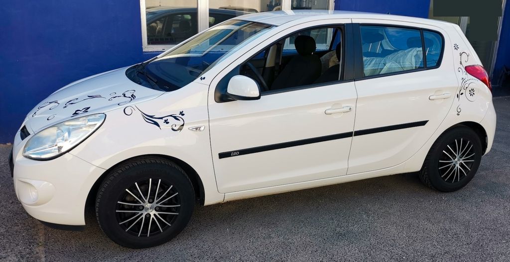 Hyundai i20 119.000 km 2.499 &euro; Berlin 13405