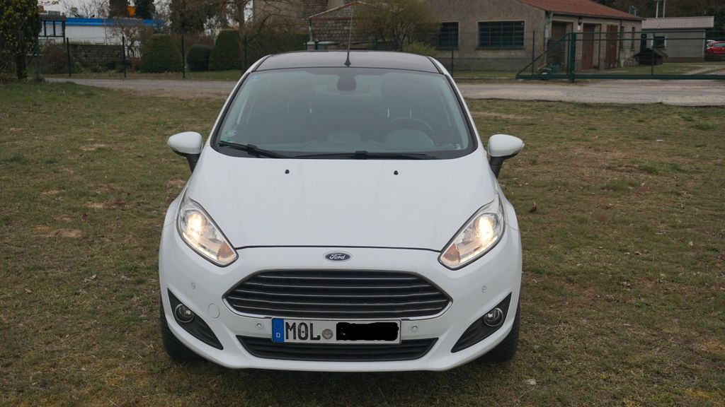 Ford Fiesta 126.049 km 6.800 &euro; Fredersdorf-Vogelsdorf 15370