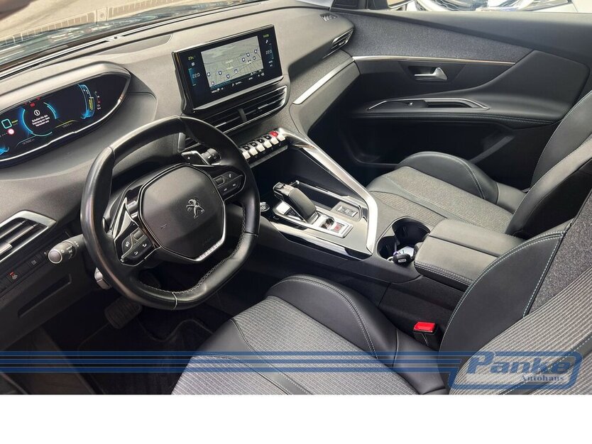 Peugeot 3008 Hybrid 225 Allure Pack EAT8*Kamera*LED*TotW 167.682 km 17.990 € Berlin 13187