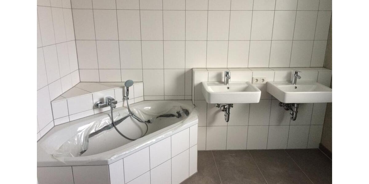 Etagenwohnung Berlin Marzahn-Hellersdorf - 4 Zimmer, 116 m&sup2;, 1.850&euro; | Angebot:25415792