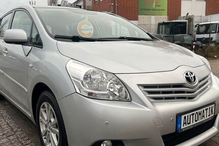 Toyota Verso 119.000 km 9.990 &euro; Berlin 10551