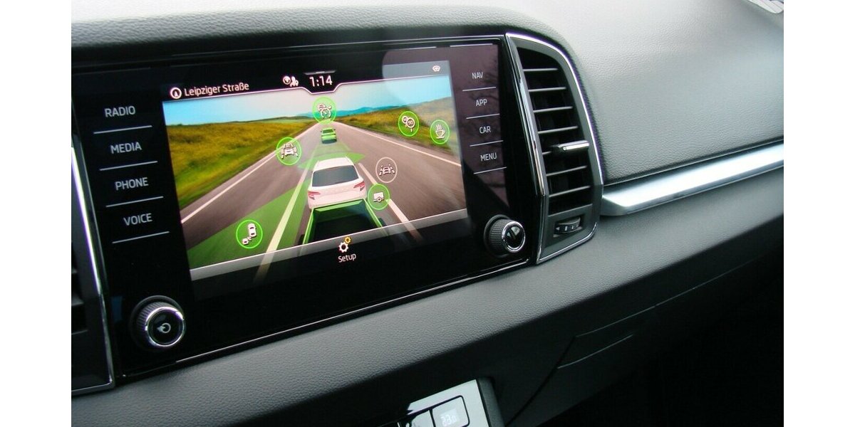 Skoda Karoq 1,5TSi Clever ACC 360° LED Panorama AHK 56.303 km 26.980 &euro; Falkensee 14612