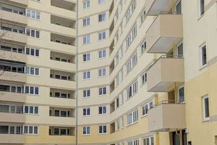 Wohnung Berlin Reinickendorf - 3 Zimmer, 67 m&sup2;, 250.000&euro; | Angebot:25995163