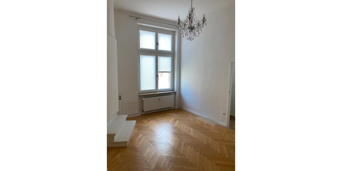 Dachgeschoßwohnung Berlin Steglitz-Zehlendorf - 3 Zimmer, 111 m&sup2;, 1.850&euro; | Angebot:25857719