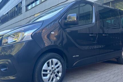 Nissan NV300 102.847 km 17.980 &euro; Berlin 13353