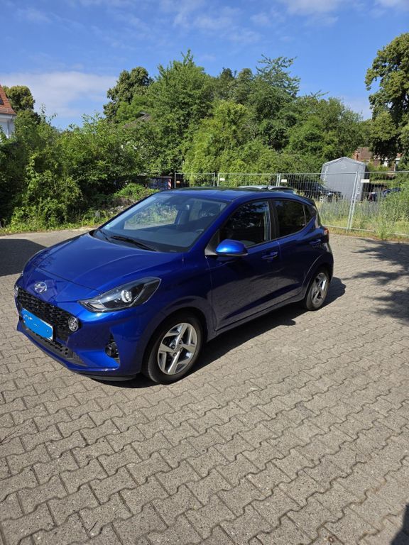 i10