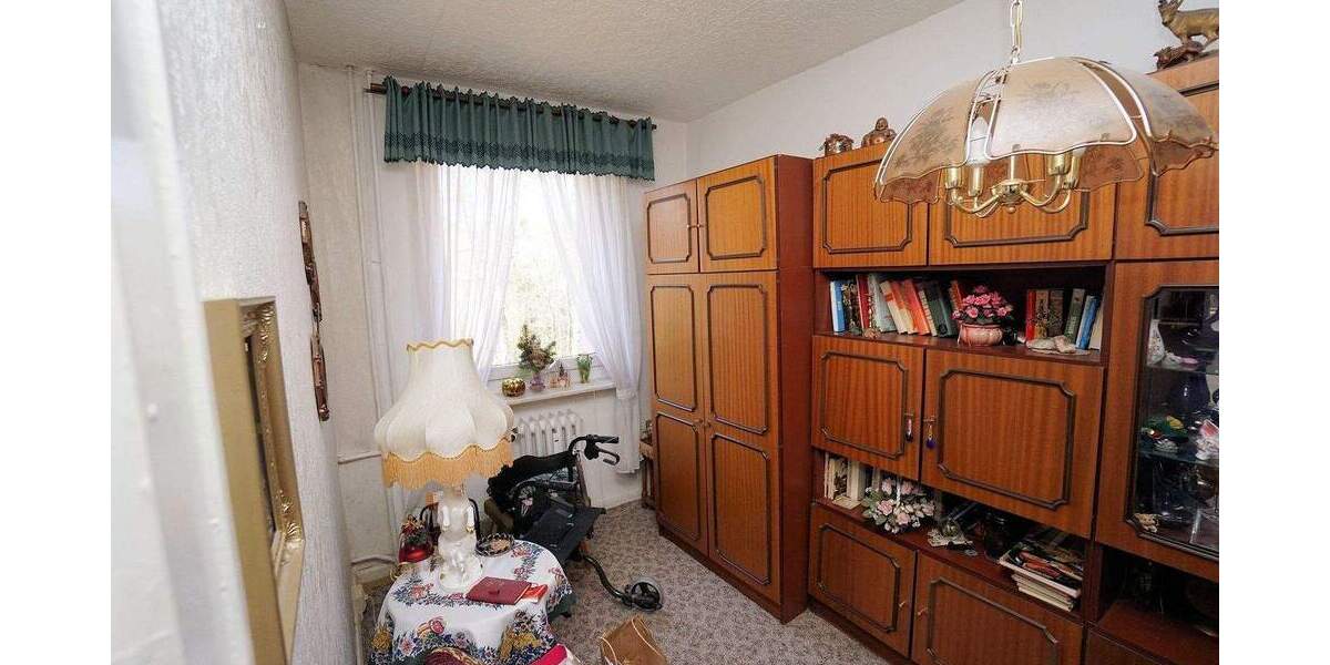 Etagenwohnung Potsdam Waldstadt I - 4 Zimmer, 70 m&sup2;, 220.000&euro; | Angebot:25837390