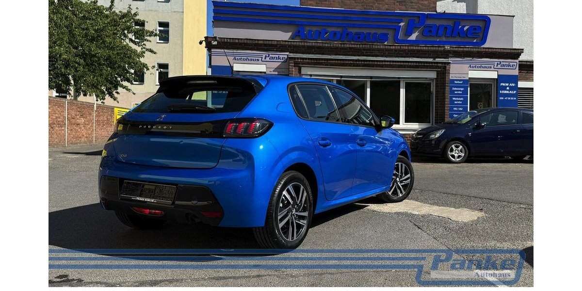 Peugeot 208 Allure*Pano*R-Cam*Navi*Keyless*LED* 32.381 km 13.690 &euro; Berlin 13187