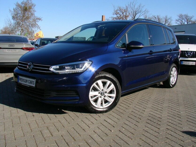 VW Touran 1.5TSI Comfortline 7-Sitzer ACC Standheizun 18.601 km 32.480 € Falkensee 14612