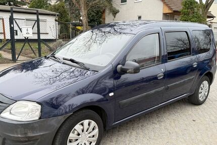 Dacia Logan 195.000 km 899 &euro; Berlin 12681
