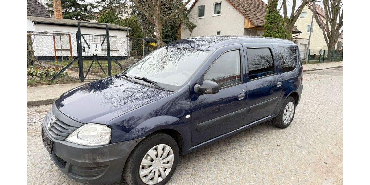 Dacia Logan 195.000 km 899 &euro; Berlin 12681