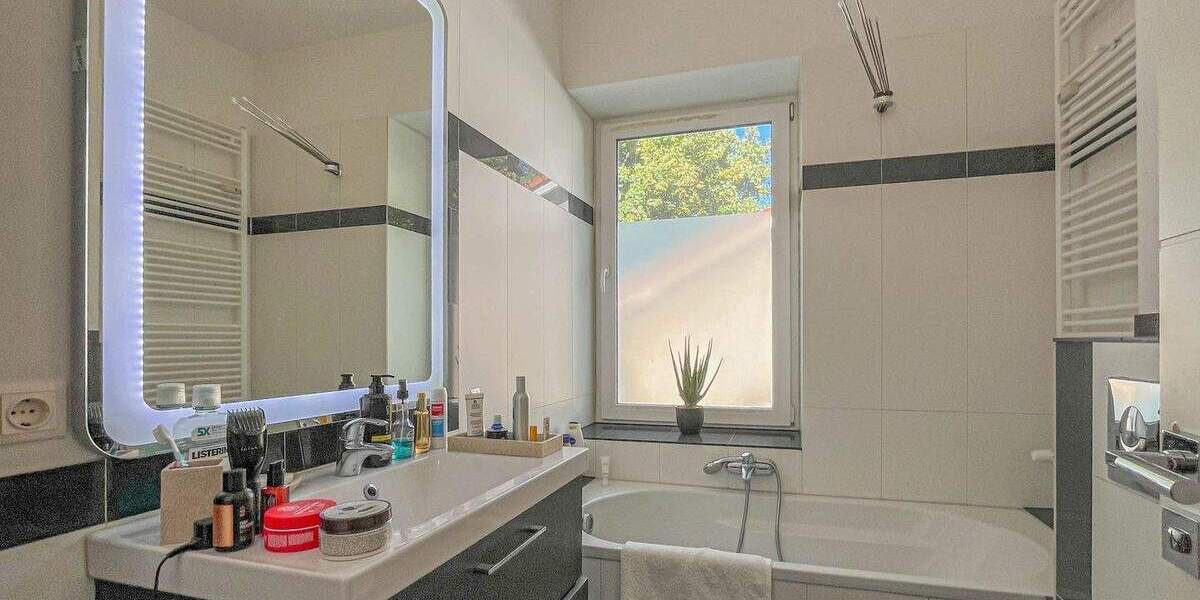 Top gepflegtes MFH mit 6 Einheiten - ideal für Anleger & Eigennutzer 1 zimmer