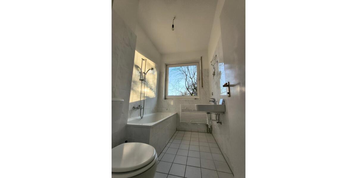 Etagenwohnung Berlin Steglitz-Zehlendorf - 3 Zimmer, 80 m&sup2;, 1.041&euro; | Angebot:25993613