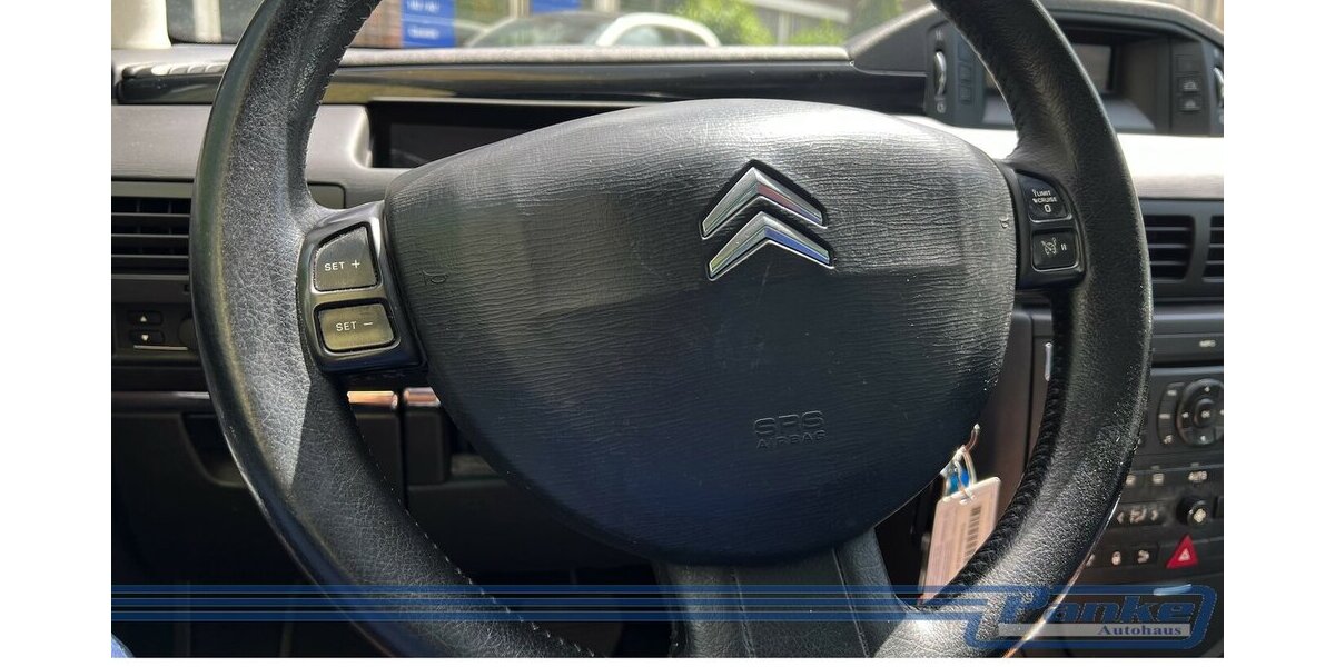 Citroen C6 Pallas*Pano*HUP*Leder*JBL*SHZ*MultiL*PDC* 157.074 km 7.990 &euro; Berlin 13187