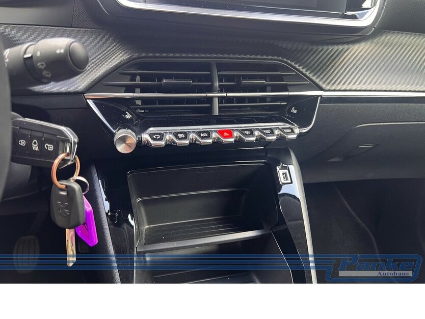 Peugeot 208 1.2 Active Pack 75*SHZ*PDC*LED*Tempo* 63.287 km 11.990 € Berlin 13187