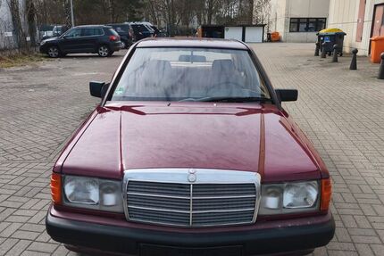 Mercedes-Benz 190 181.203 km 3.399 &euro; Berlin 12349