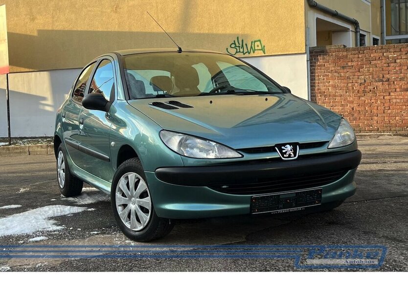 Peugeot 206 Presence*Klima*2-E.Fenster*TÜV04/25* 104.725 km 1.900 € Berlin 13187